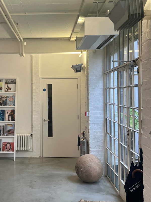 Holmes Production selected TOP air curtain Holmes Production selected TOP air curtain